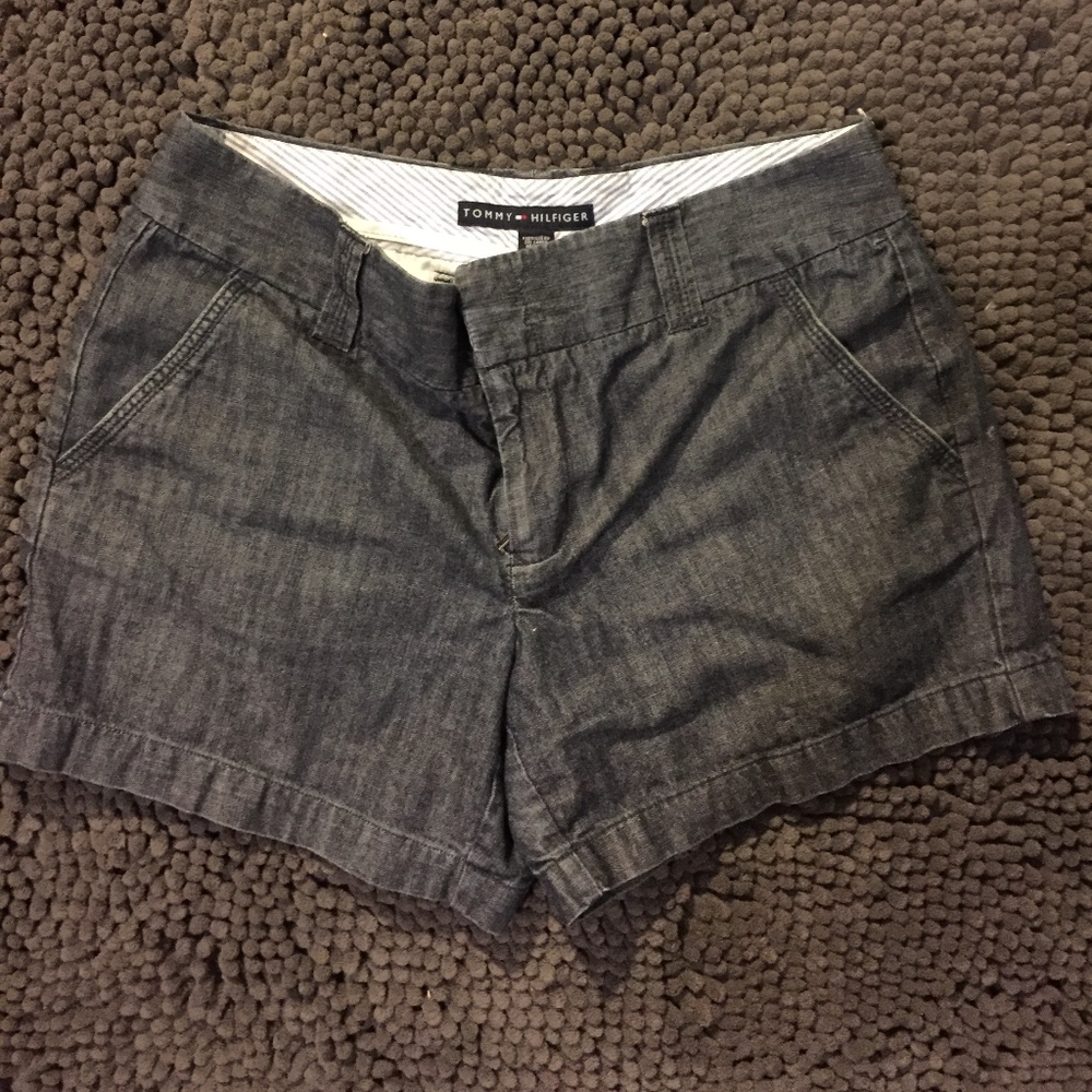 Tommy Hilfiger Size 2 women shorts denim.